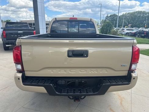 Used 2019 Toyota Tacoma TRD Sport w/ Technology Package AWD/4WD image 5