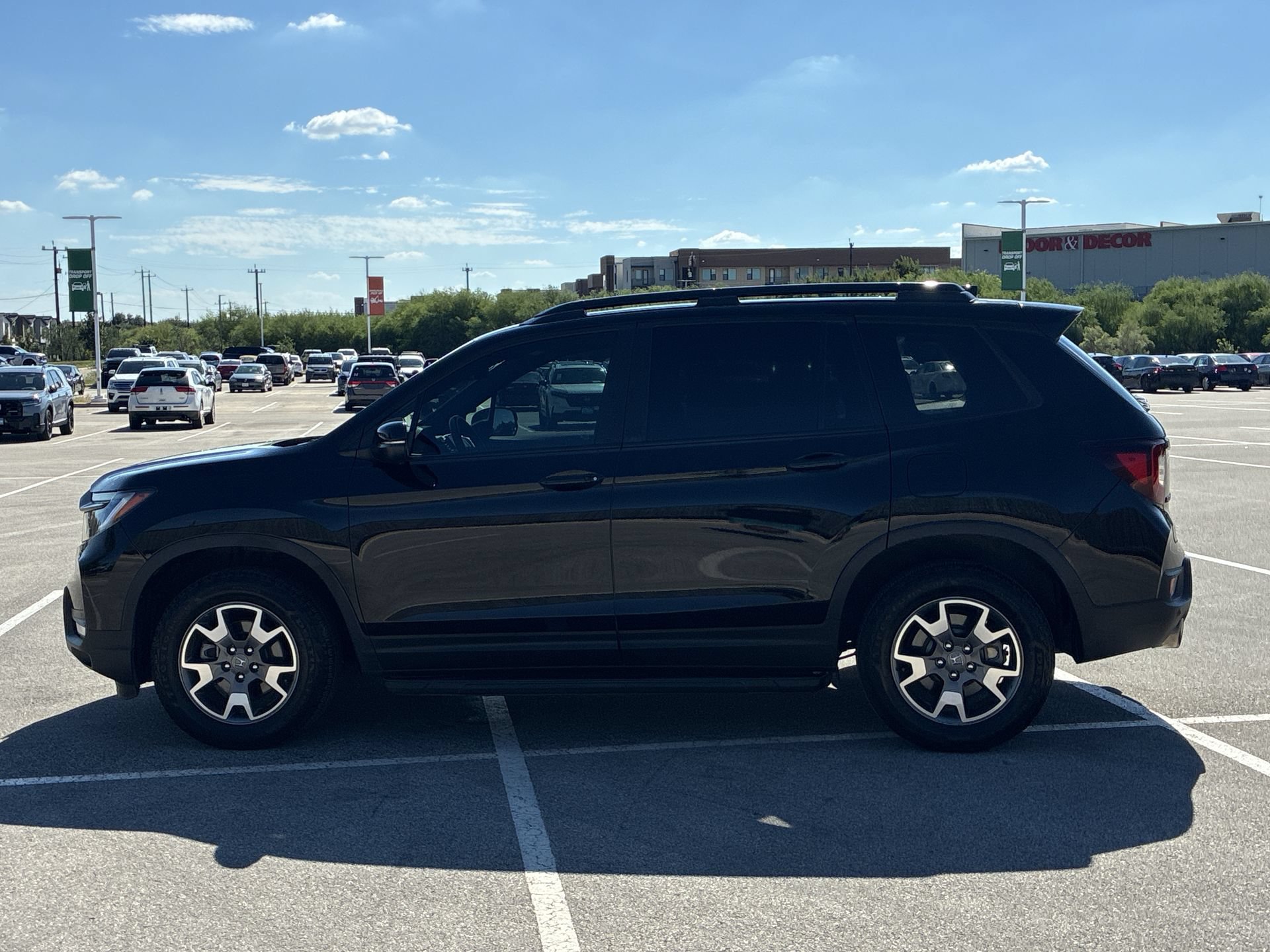 Certified 2023 Honda Passport TrailSport image 3