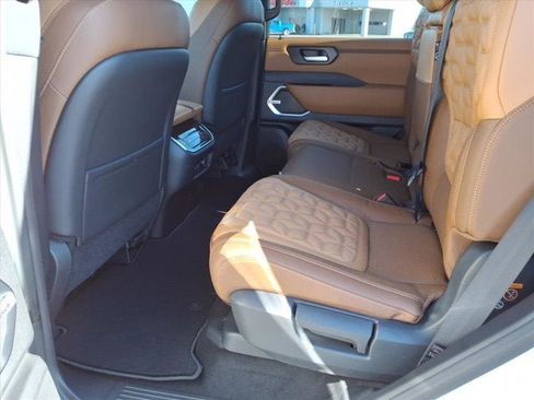 New 2026 Nissan Armada Platinum Reserve image 7