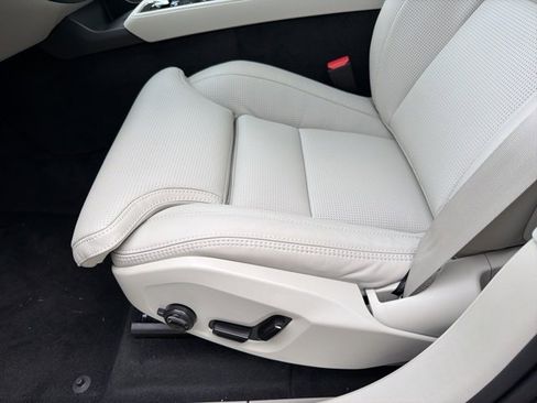 New 2026 Volvo XC90 B6 Ultra w/ Protection Package Premier image 11