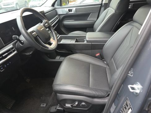 Used 2025 Hyundai Santa Fe SEL FWD image 10