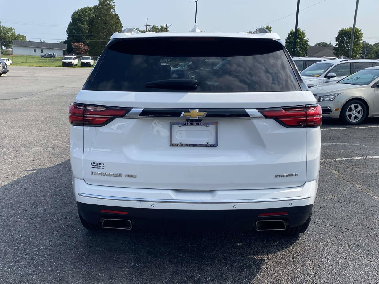 Used 2023 Chevrolet Traverse Premier AWD/4WD image 5