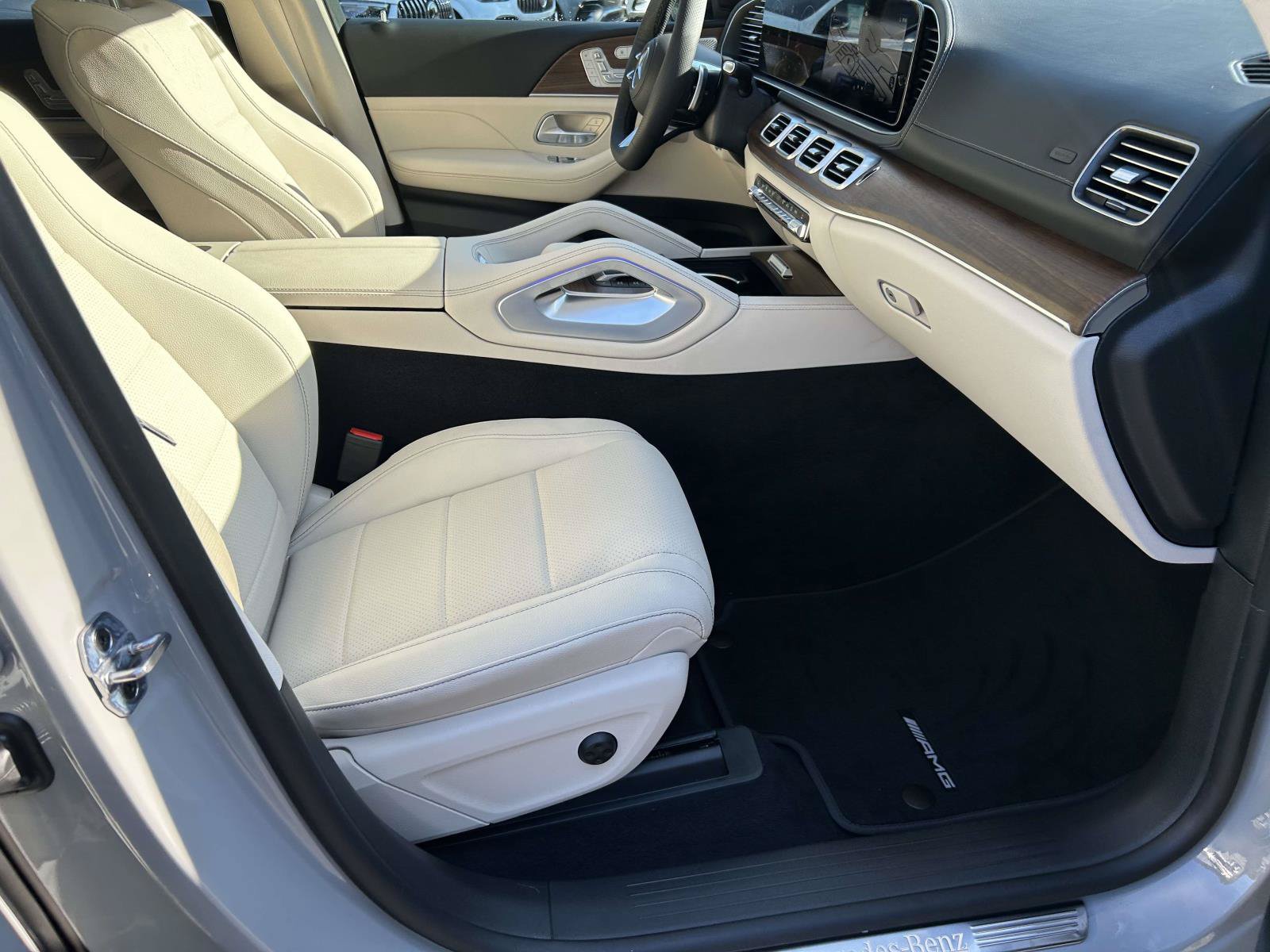 New 2026 Mercedes-Benz GLS 450 4MATIC image 47