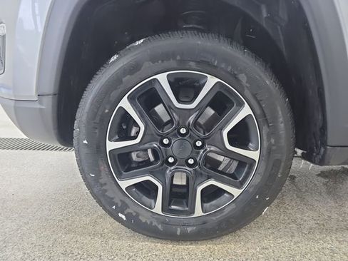 Used 2019 Jeep Compass Trailhawk image 24