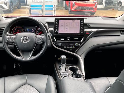 Used 2021 Toyota Camry XSE image 16