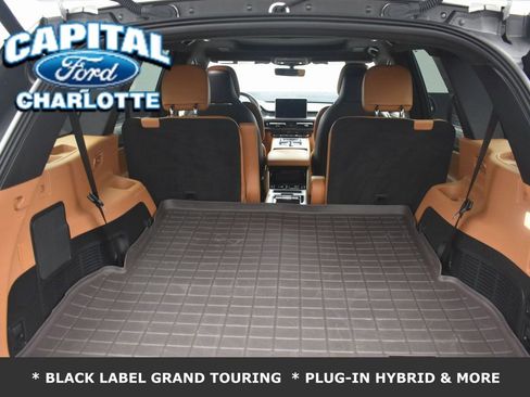 Used 2023 Lincoln Aviator Black Label Grand Touring w/ Class IV Trailer Tow Package image 11