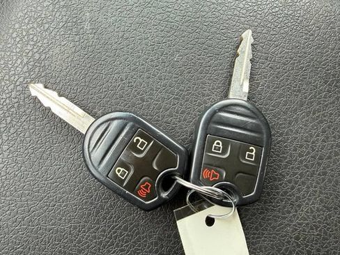 Used 2013 Ford F150 XLT w/ Luxury Equipment Group AWD/4WD image 12