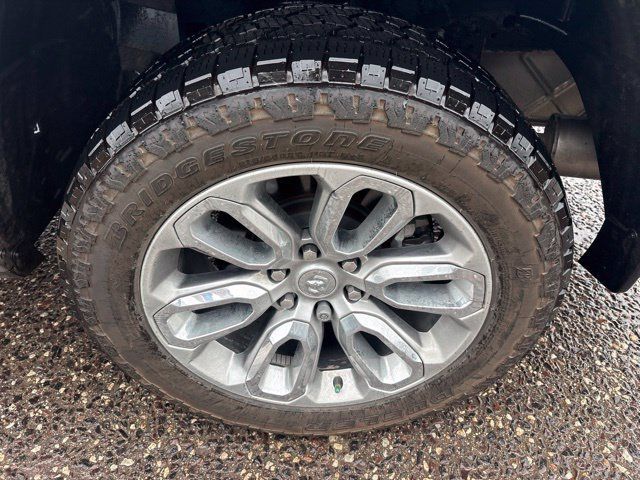 Used 2023 RAM 1500 Laramie AWD/4WD image 6