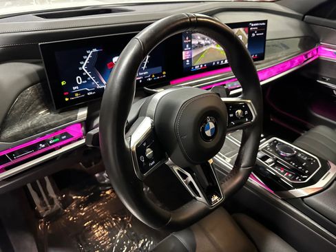 Used 2024 BMW 760i xDrive 760i xDrive Sedan 4D w/ Premium Package image 9