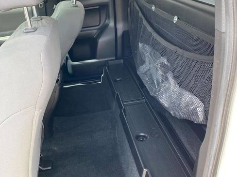 Used 2021 Toyota Tacoma SR RWD image 17