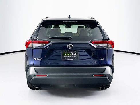 Used 2025 Toyota RAV4 XLE Premium image 7