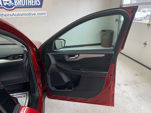 Used 2022 Ford Escape SEL w/ Class II Trailer Tow Package image 26