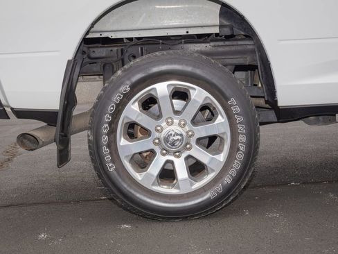 Used 2019 RAM 2500 Big Horn image 10