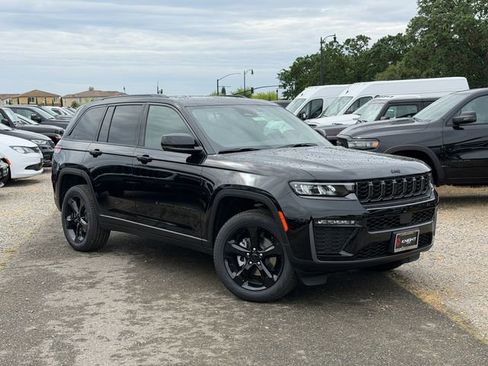 New 2026 Jeep Grand Cherokee Limited image 2