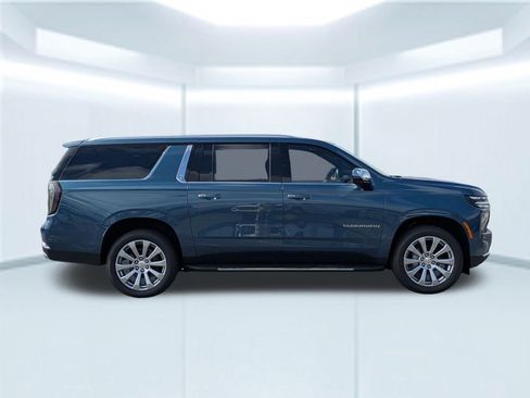 New 2025 Chevrolet Suburban Premier w/ Sun And Tow Package image 7