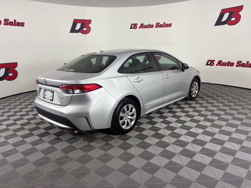 Used 2022 Toyota Corolla LE FWD image 8