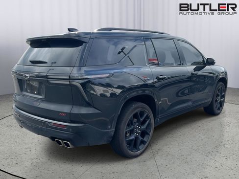 Used 2024 Chevrolet Traverse RS FWD image 5