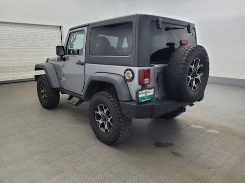 Used 2016 Jeep Wrangler Rubicon w/ Power Convenience Group image 5