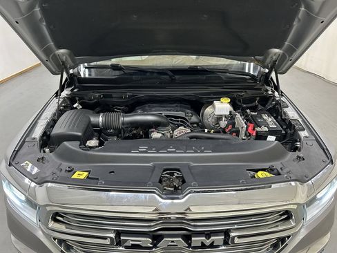 Used 2019 RAM 1500 Laramie AWD/4WD image 24