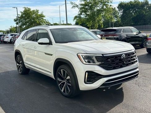 Used 2025 Volkswagen Atlas Cross Sport SEL Premium R-Line AWD/4WD image 3