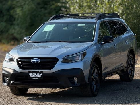 Used 2020 Subaru Outback Onyx Edition XT w/ Popular Package #2 AWD/4WD image 3