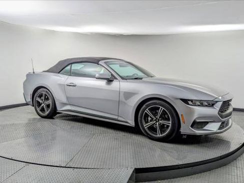 Used 2024 Ford Mustang Premium image 33