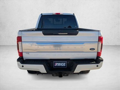 Used 2019 Ford F250 Platinum w/ Platinum Ultimate Package image 6