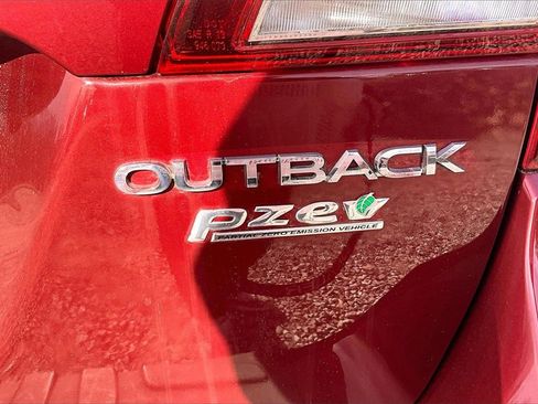 Used 2016 Subaru Outback 2.5i Limited image 8