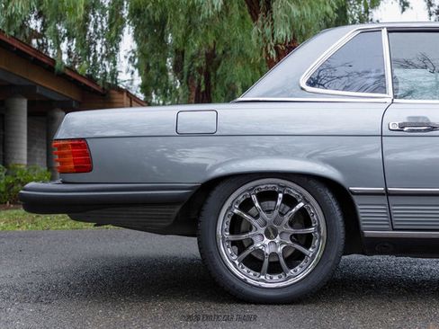 Used 1987 Mercedes-Benz 560 SL image 10