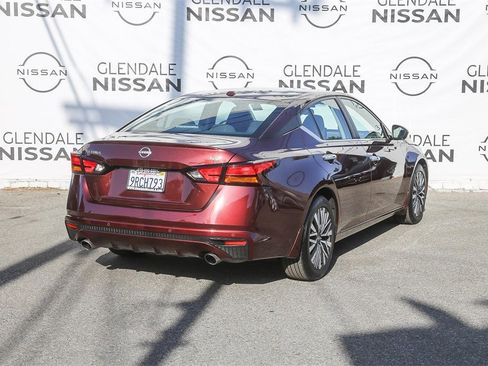 Certified 2024 Nissan Altima 2.5 SV w/ SV Premium Package image 5