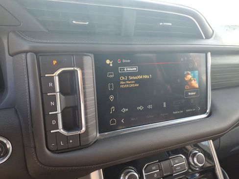 Used 2023 GMC Yukon Denali RWD image 14