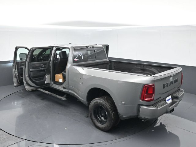 New 2026 RAM 3500 Laramie AWD/4WD image 59