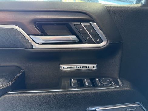 Certified 2025 GMC Sierra 1500 Denali image 28