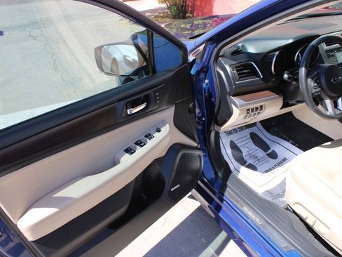 Used 2017 Subaru Legacy 2.5i Limited w/ Popular Package #4 AWD/4WD image 9