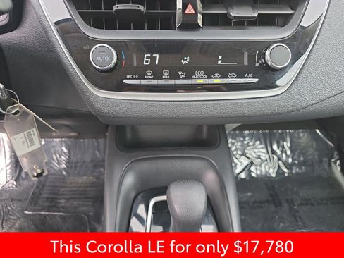 Used 2023 Toyota Corolla LE image 30