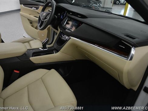 Used 2017 Cadillac XT5 Premium Luxury image 20