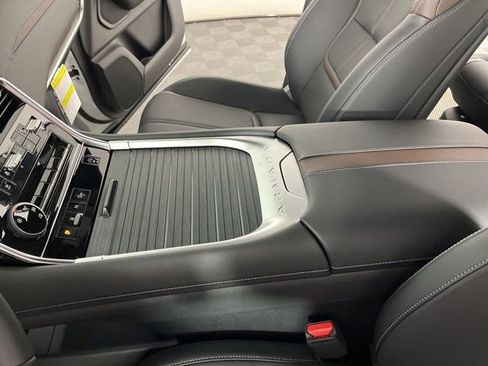 New 2026 Nissan Armada SL w/ Captain's Chari Seat Package RWD image 28