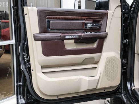 Used 2016 RAM 3500 Laramie Longhorn w/ Convenience Group AWD/4WD image 39