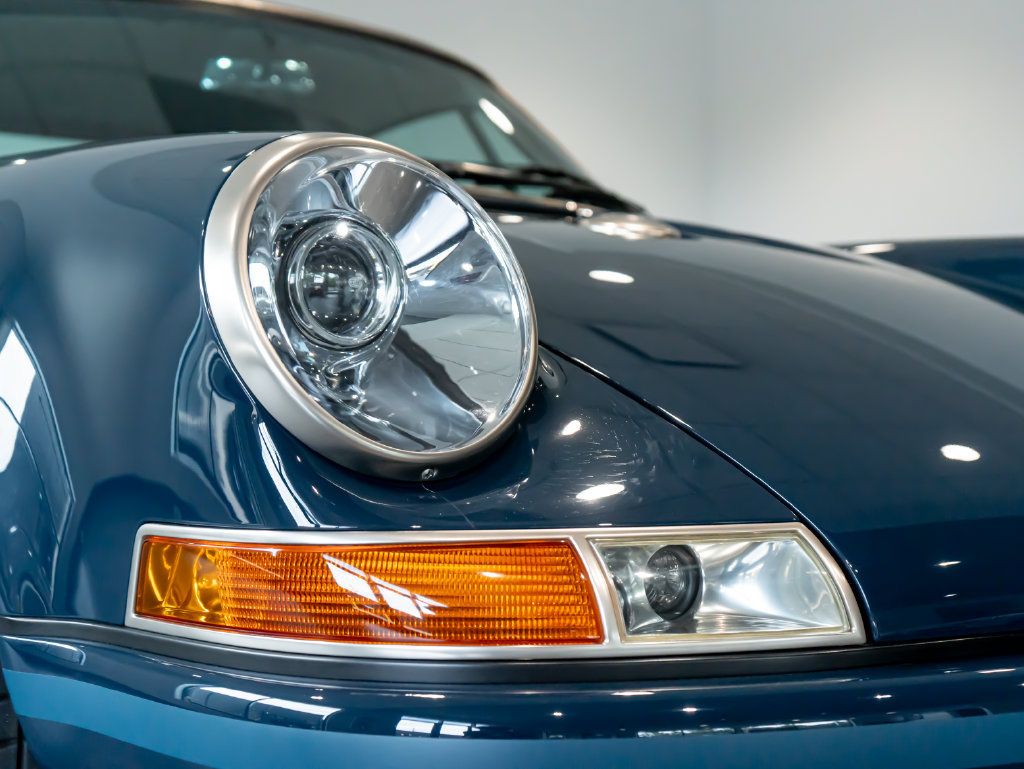 Used 1991 Porsche 911 Carrera RWD image 33