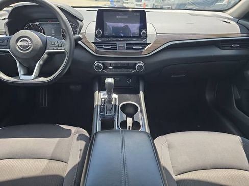 Certified 2024 Nissan Altima 2.5 SV FWD image 14