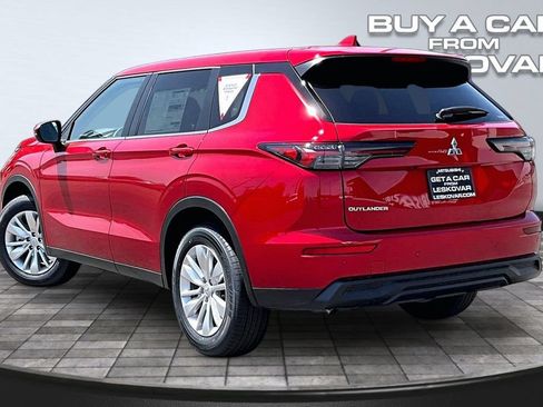 New 2026 Mitsubishi Outlander ES AWD/4WD image 3