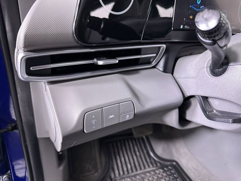 Used 2022 Hyundai Elantra SEL w/ Convenience Package image 55