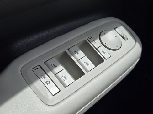Certified 2025 Hyundai Santa Fe SEL FWD image 26