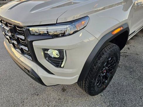 New 2026 GMC Canyon Elevation w/ Convenience Package image 16