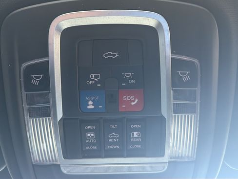Used 2021 RAM 2500 Laramie AWD/4WD image 24