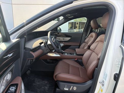 New 2026 Lincoln Nautilus Reserve AWD/4WD image 5