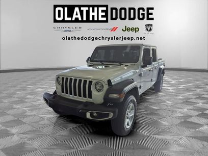Used 2023 Jeep Gladiator Sport
