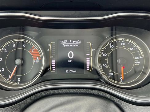 Used 2021 Jeep Cherokee Latitude Lux image 16