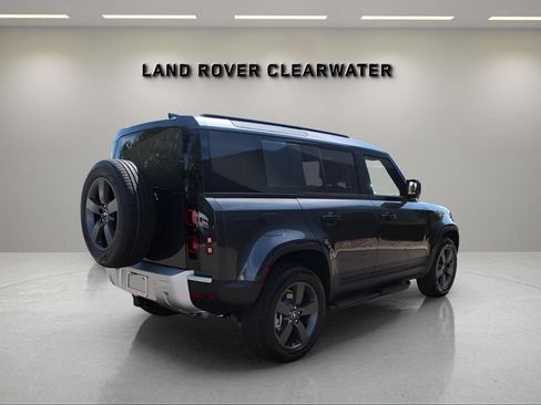 New 2025 Land Rover Defender 110 S AWD/4WD image 5