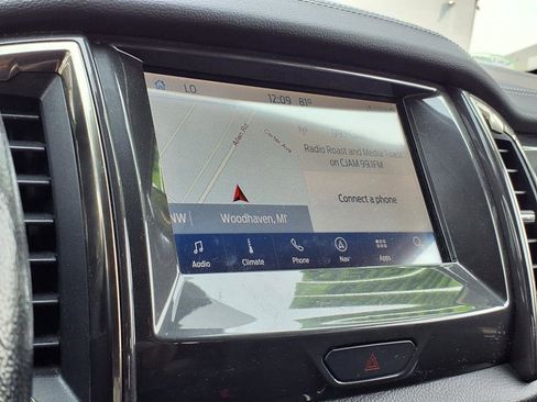 Used 2020 Ford Ranger Lariat w/ Equipment Group 501A Mid image 12